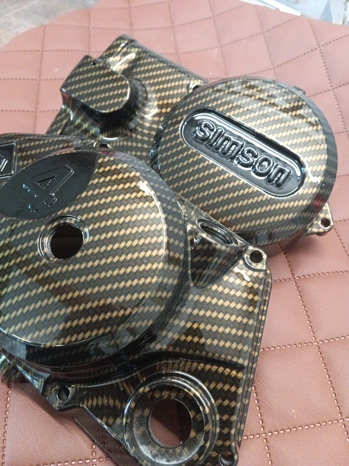 Simson Motorendeckel Kupplungsdeckel in Yellow-Candy Carbonoptik